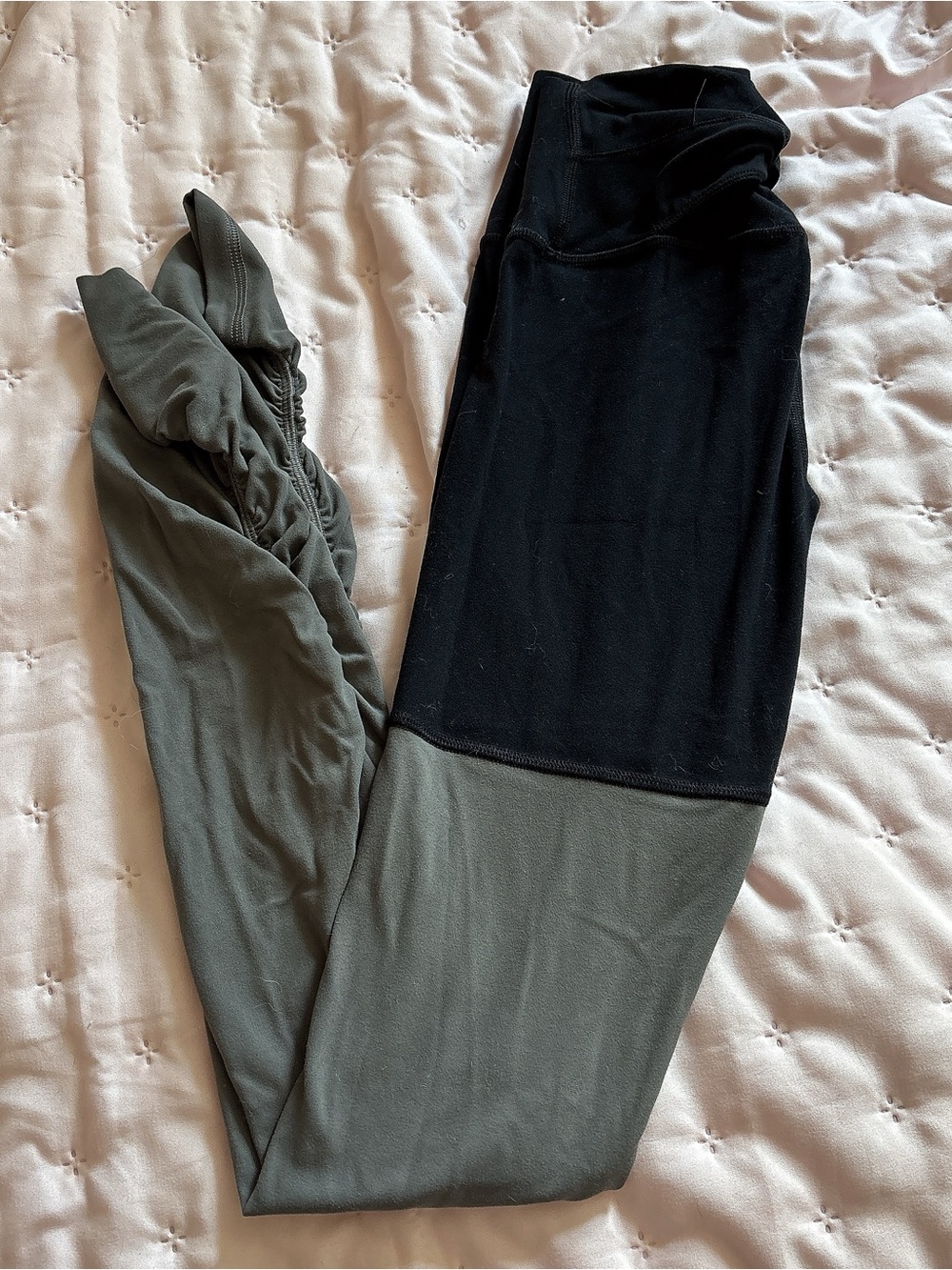 Two toned goddess style yoga pants